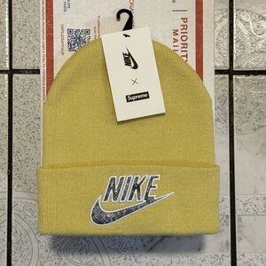 New Nike x Supreme Snakeskin Beanie Pale Yellow Adult Unisex SS21 DD1536-721